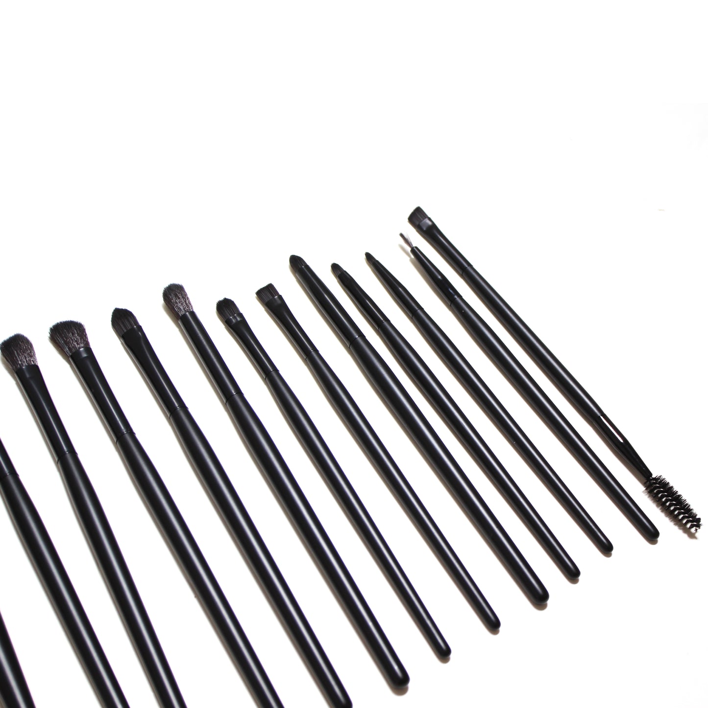 Ultra Matt Black- Gold - Makeup Brushes: Set of 18 brushes + case