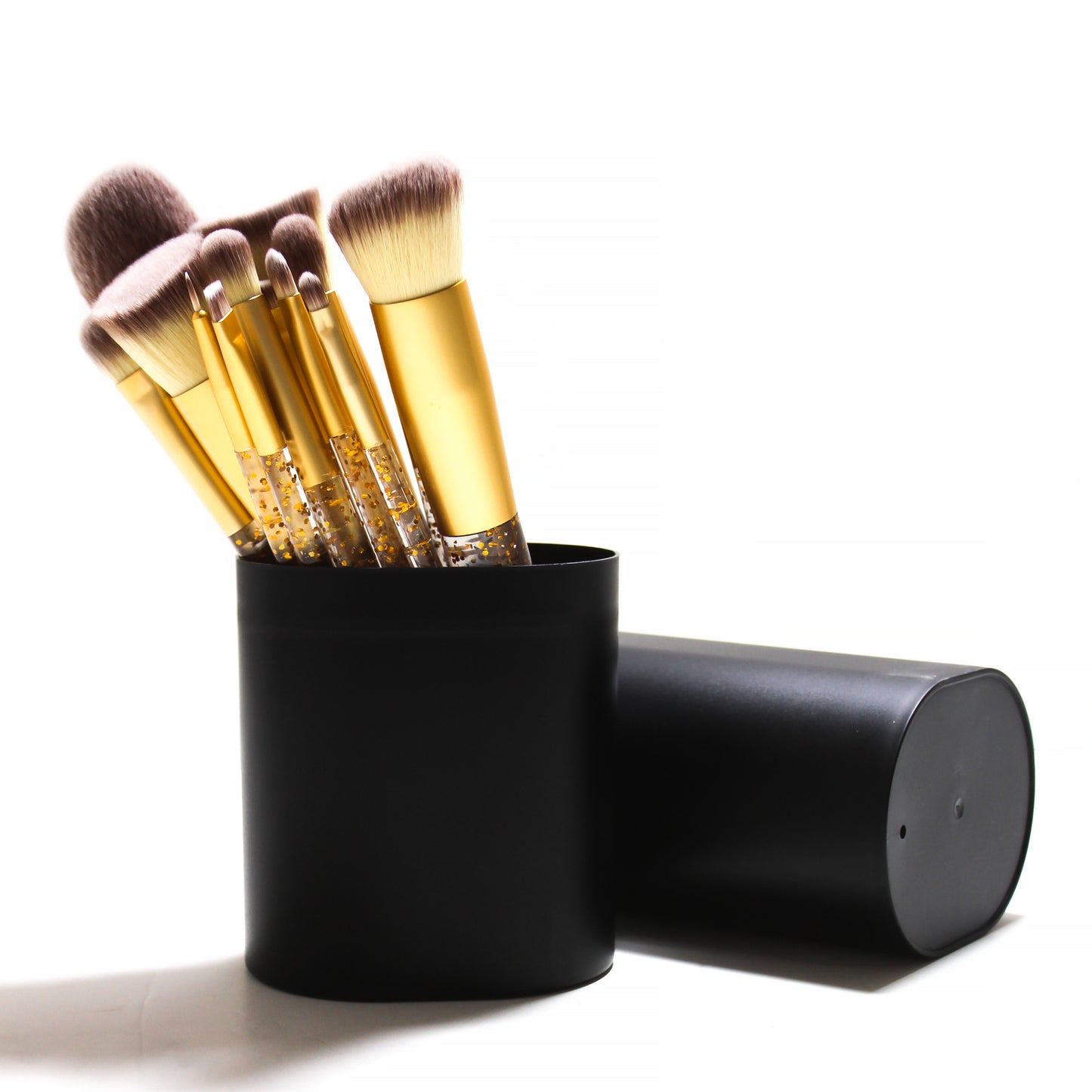 Ultra Matt Black- Gold - Makeup Brushes: Set of 18 brushes + case