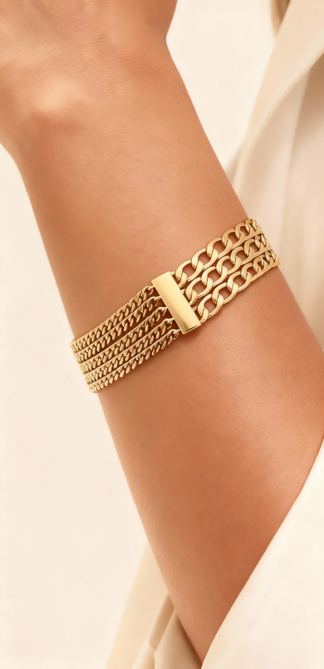 Signature Eight Bracelet