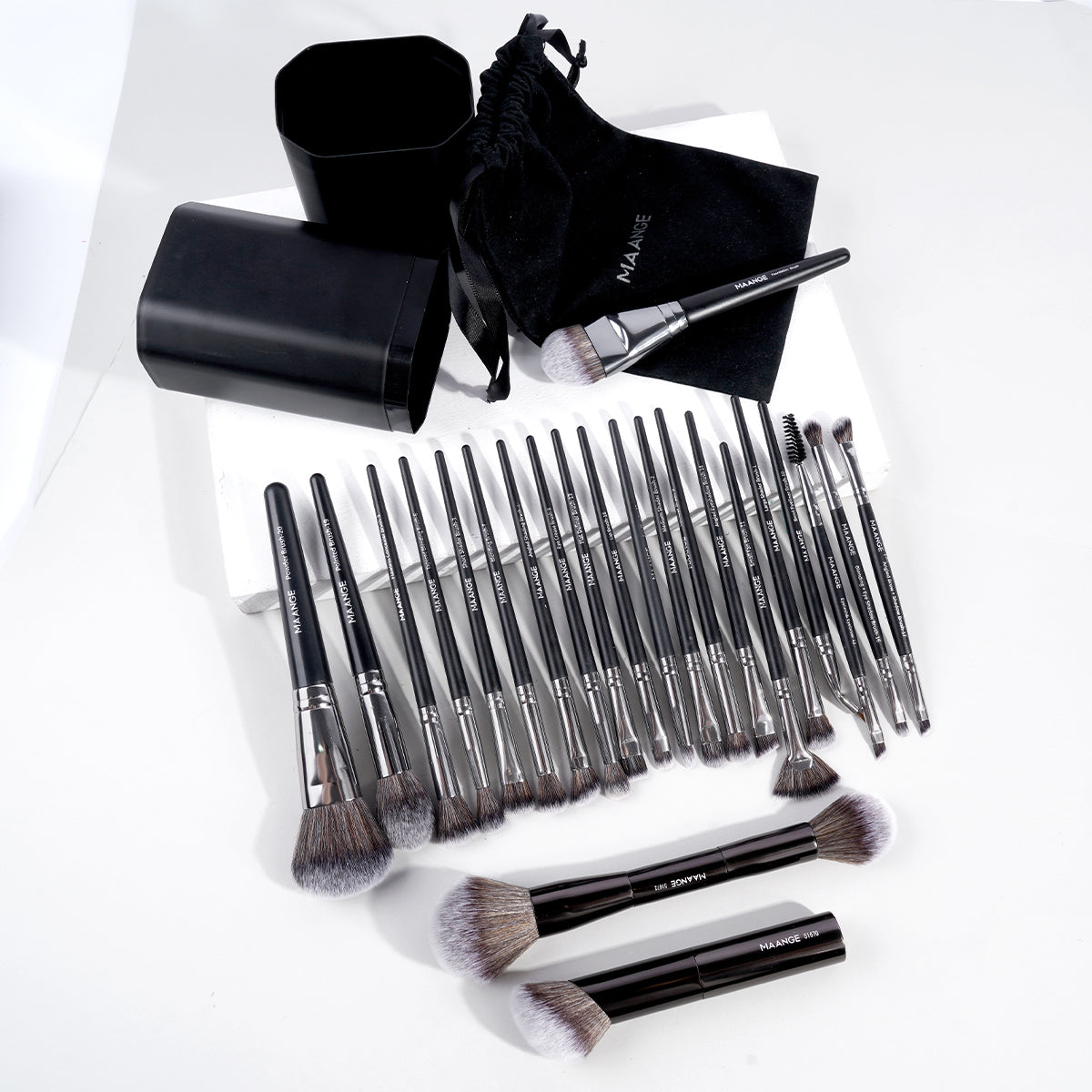 MAANGE Premium Brushes Set