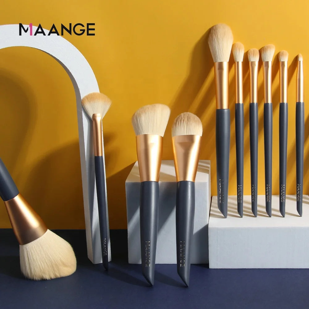 A. MAANGE Golden Eclipse Makeup Brushes - Set of 14 Pcs