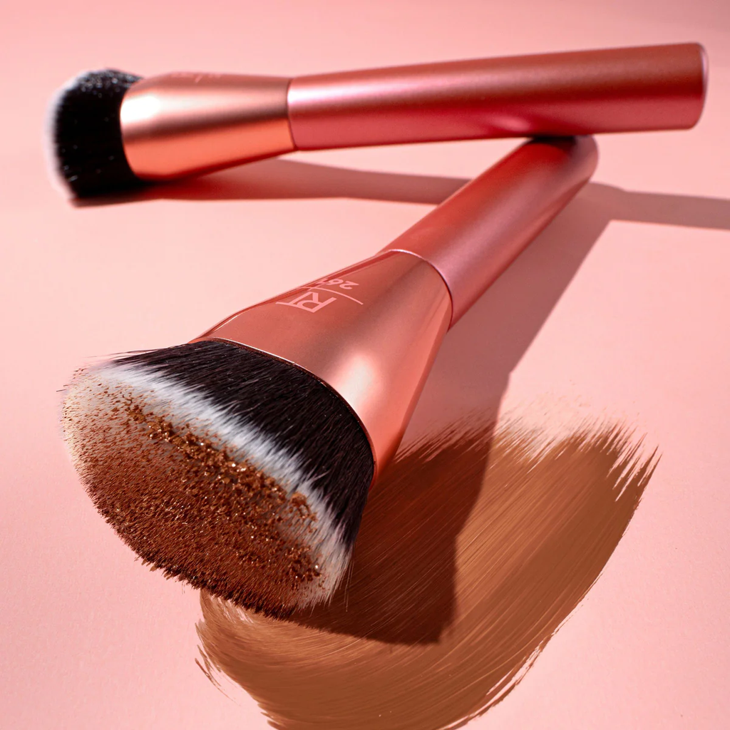 Real Techniques- Snatch + Sculpt Contour Makeup Brush